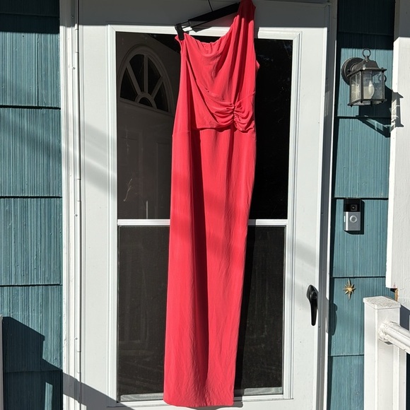 CLUB L LONDON pink Ruched Panel One Shoulder Maxi Dress - Picture 9 of 10